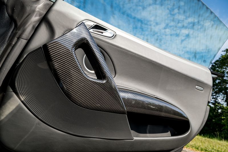 Audi R8 V10 Quarttro (Manual )