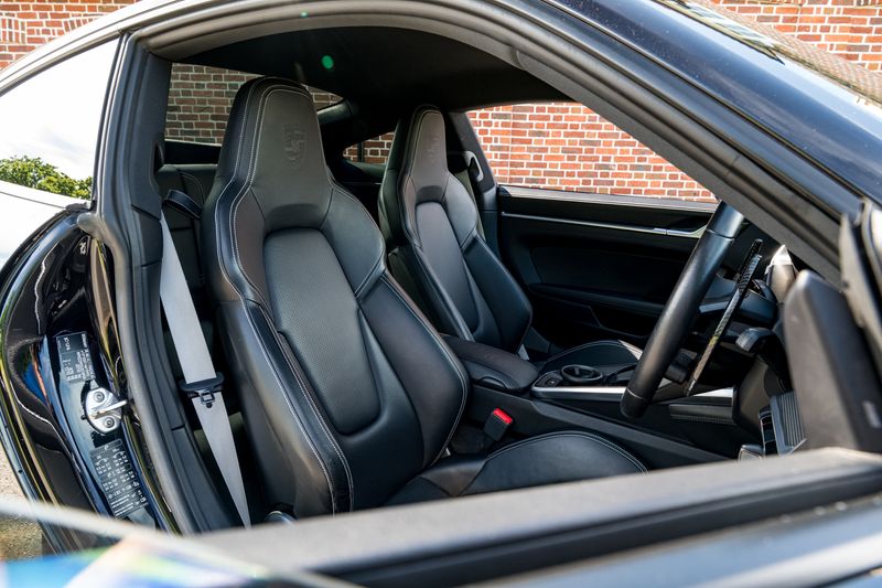 Porsche 911 (992.1) Carrera 4S Coupe PDK