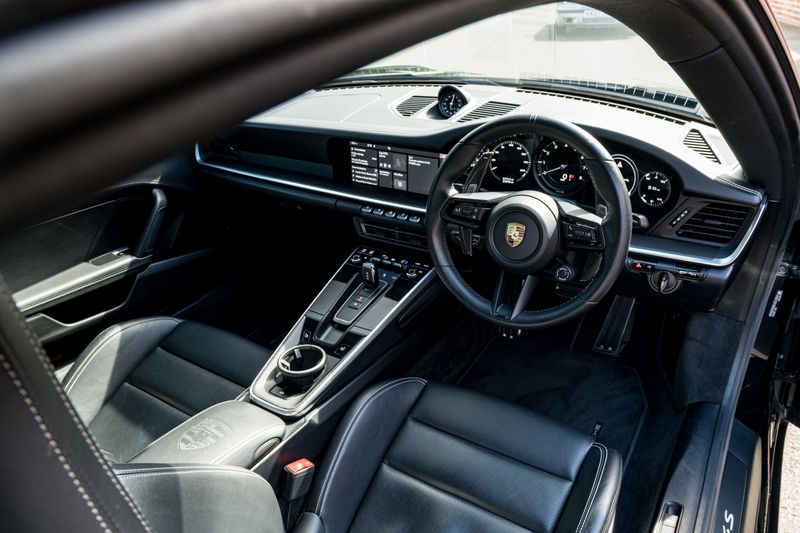 Porsche 911 (992.1) Carrera 4S Coupe PDK
