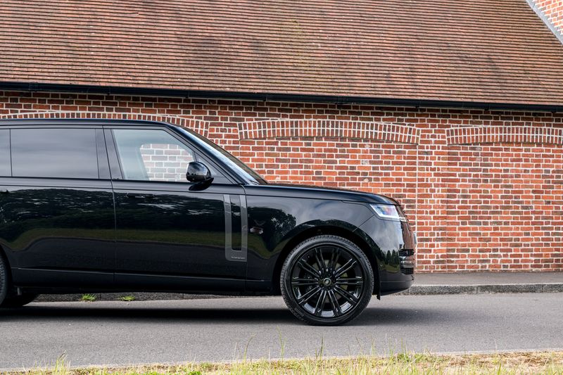 Range Rover D350 Autobiography LWB