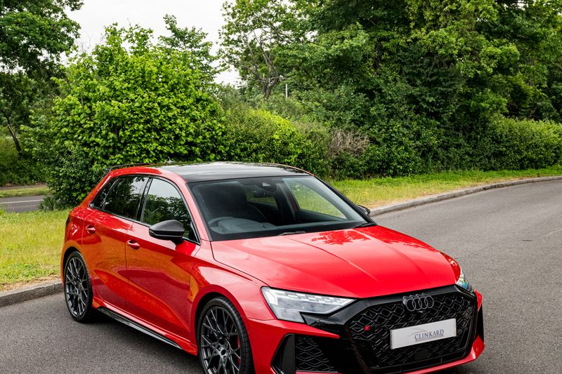 Audi RS3 Carbon Black  Sportback 2.5 TFSI Quattro