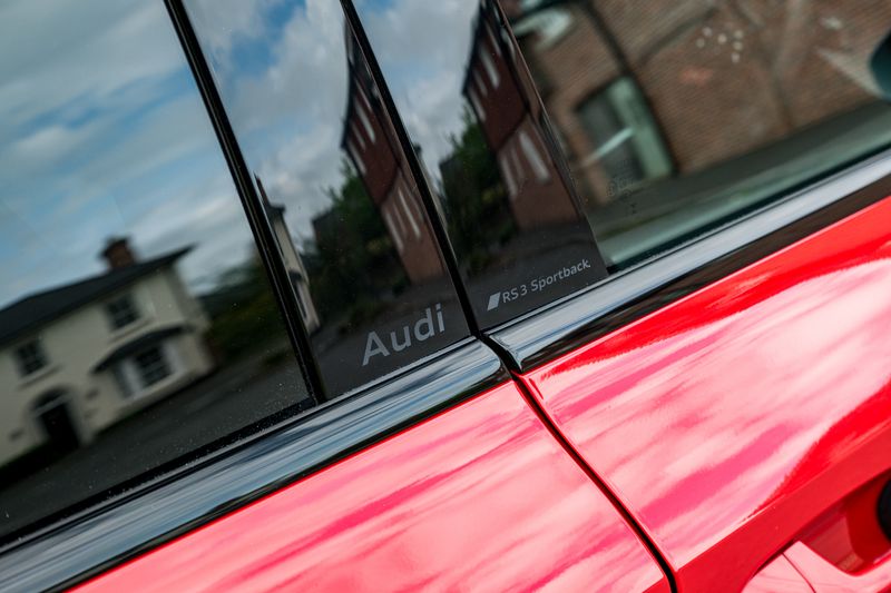 Audi RS3 Carbon Black  Sportback 2.5 TFSI Quattro