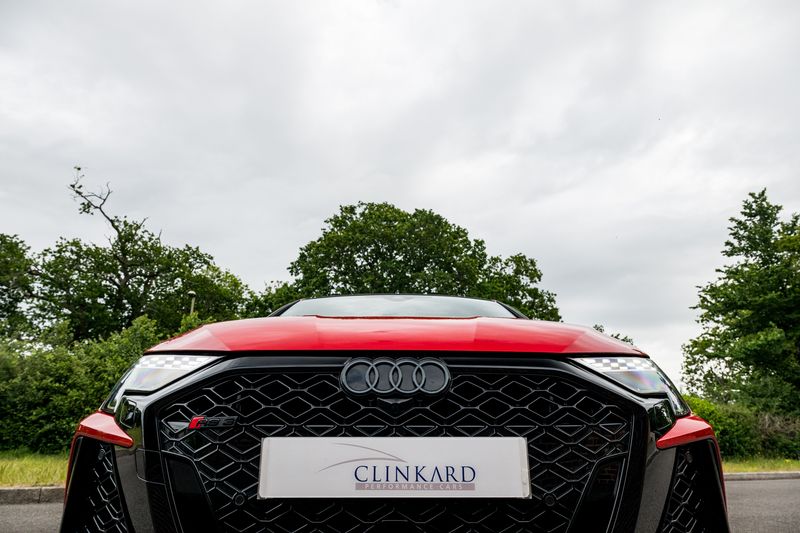 Audi RS3 Carbon Black  Sportback 2.5 TFSI Quattro