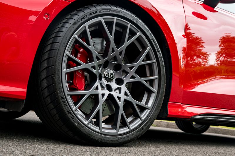 Audi RS3 Carbon Black  Sportback 2.5 TFSI Quattro