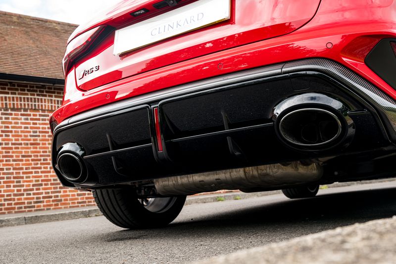 Audi RS3 Carbon Black  Sportback 2.5 TFSI Quattro