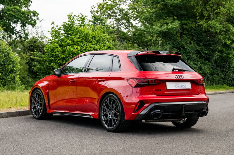 Audi RS3 Carbon Black  Sportback 2.5 TFSI Quattro