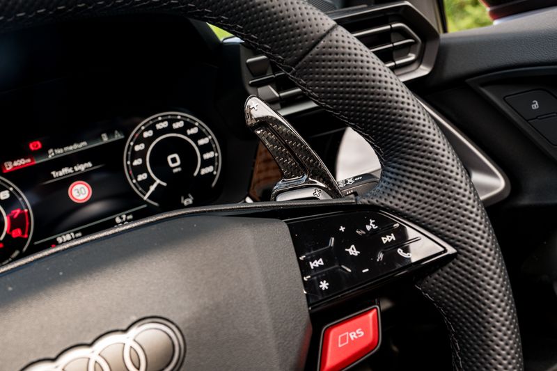Audi RS3 Carbon Black  Sportback 2.5 TFSI Quattro