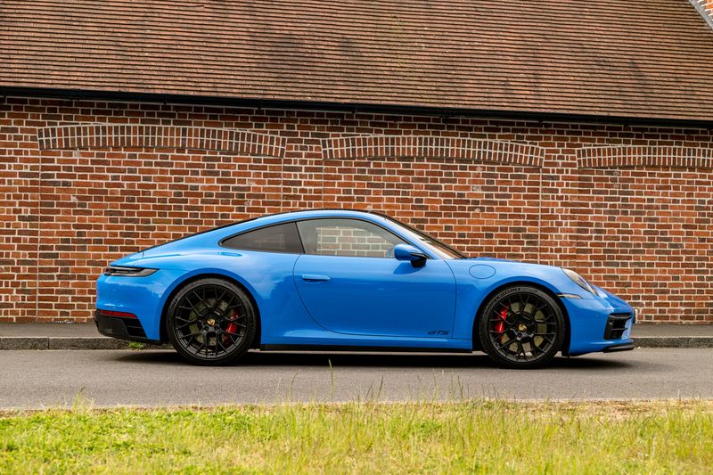 Porsche 911 (992.1) Carrera 4 GTS Coupe PDK