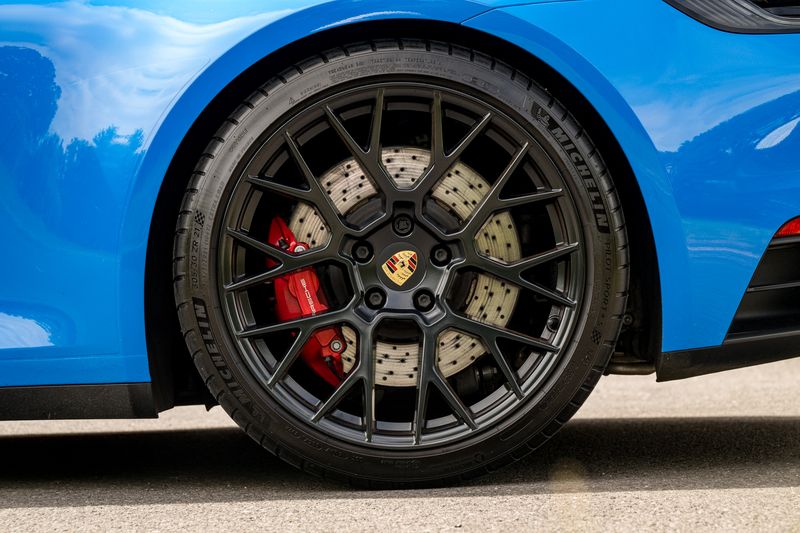 Porsche 911 (992.1) Carrera 4 GTS Coupe PDK