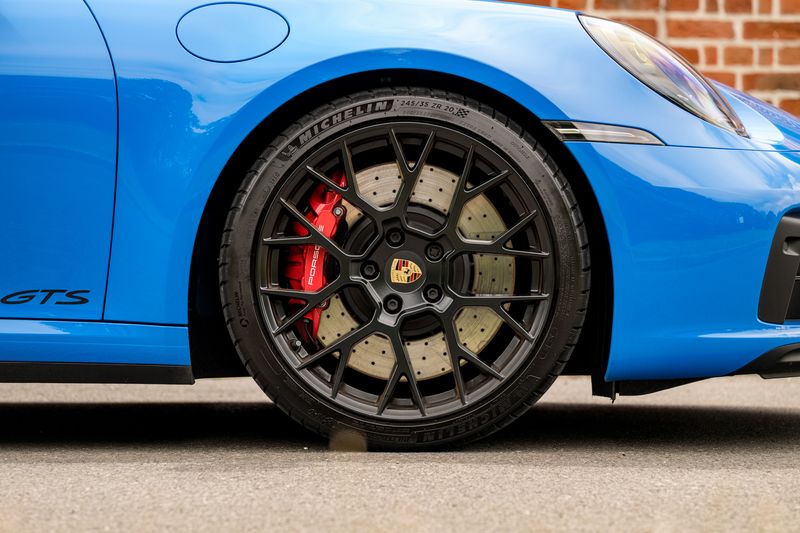 Porsche 911 (992.1) Carrera 4 GTS Coupe PDK