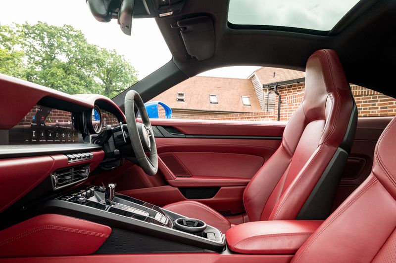 Porsche 911 (992.1) Carrera 4 GTS Coupe PDK