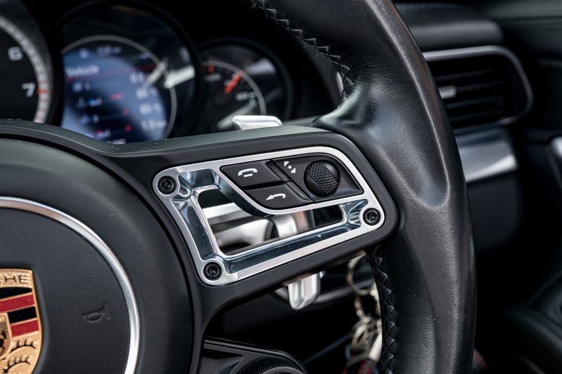 Porsche 911 (991) Turbo Convertible PDK 4WD