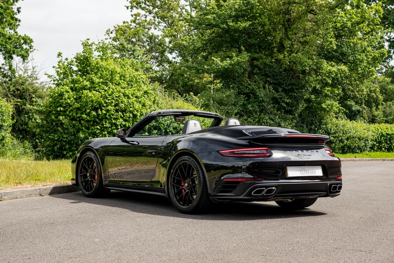 Porsche 911 (991) Turbo Convertible PDK 4WD