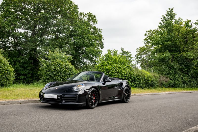 Porsche 911 (991) Turbo Convertible PDK 4WD