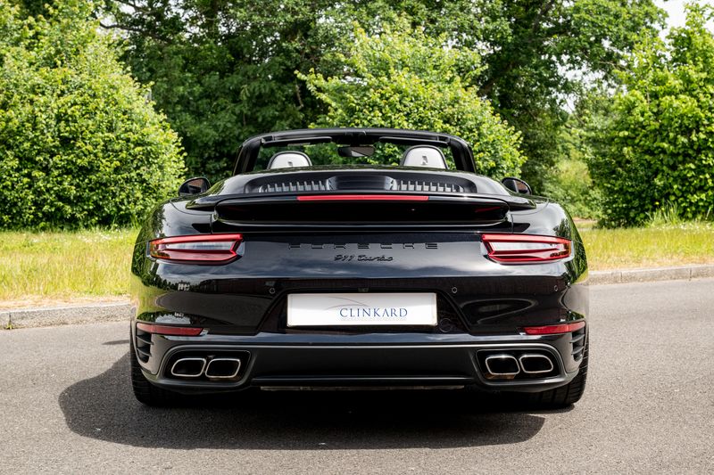 Porsche 911 (991) Turbo Convertible PDK 4WD