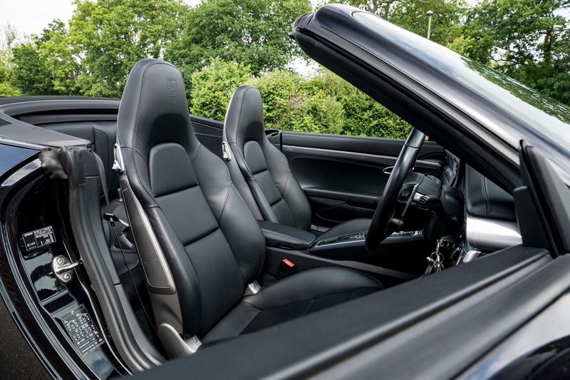 Porsche 911 (991) Turbo Convertible PDK 4WD