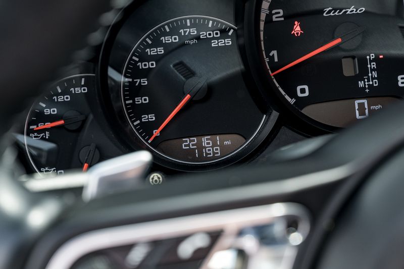 Porsche 911 (991) Turbo Convertible PDK 4WD