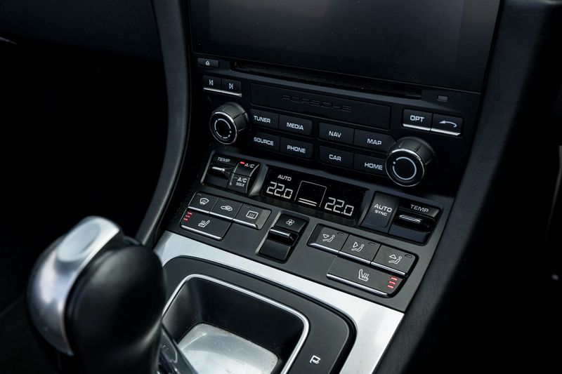 Porsche 911 (991) Turbo Convertible PDK 4WD