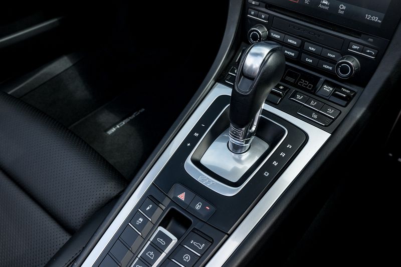 Porsche 911 (991) Turbo Convertible PDK 4WD