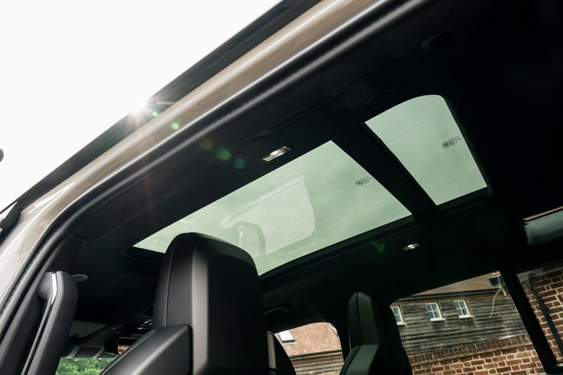 Land Rover Defender 110 OCTA P635 V8 SUV Petrol