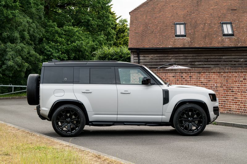 Land Rover Defender 110 OCTA P635 V8 SUV Petrol
