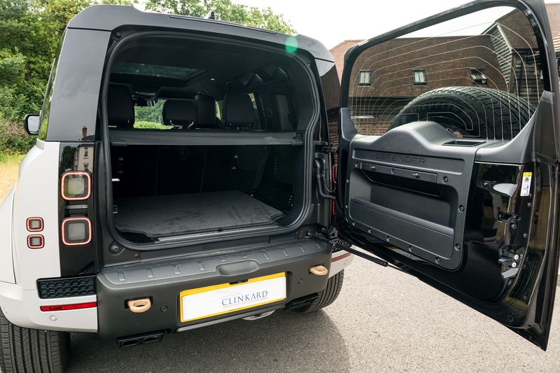 Land Rover Defender 110 OCTA P635 V8 SUV Petrol