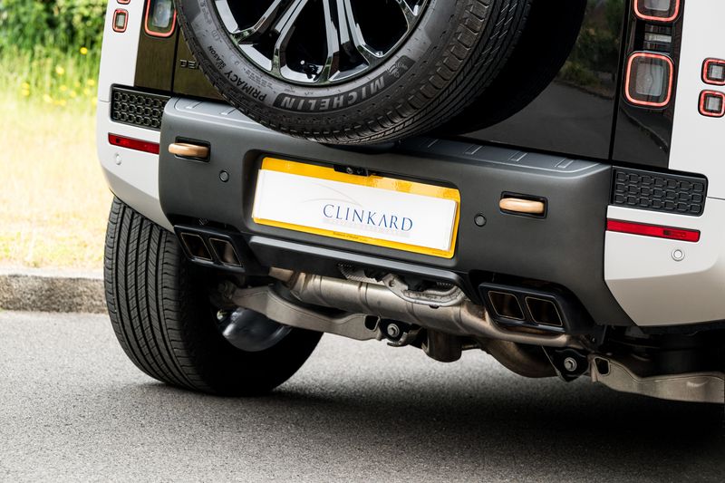 Land Rover Defender 110 OCTA P635 V8 SUV Petrol