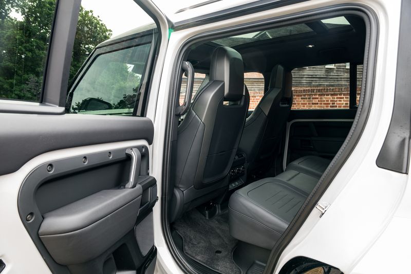 Land Rover Defender 110 OCTA P635 V8 SUV Petrol