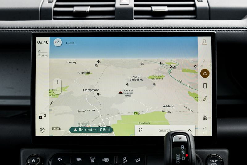 Land Rover Defender 110 OCTA P635 V8 SUV Petrol