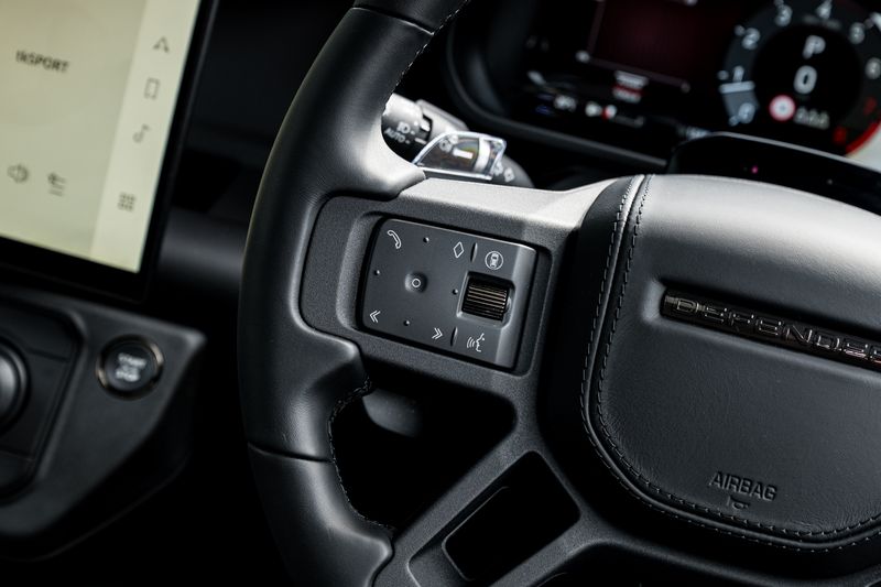 Land Rover Defender 110 OCTA P635 V8 SUV Petrol