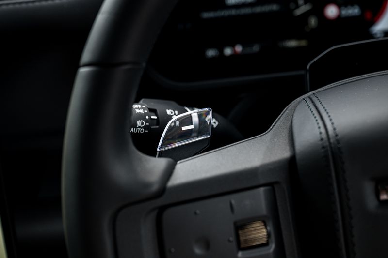 Land Rover Defender 110 OCTA P635 V8 SUV Petrol