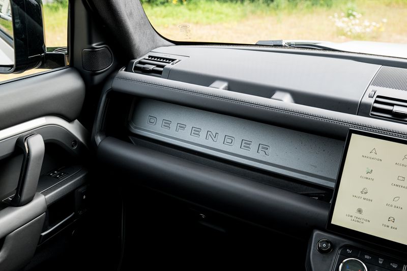 Land Rover Defender 110 OCTA P635 V8 SUV Petrol
