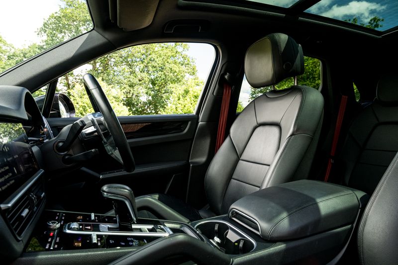 Porsche Cayenne 3.0T V6 SUV Petrol Tiptronic S 4WD