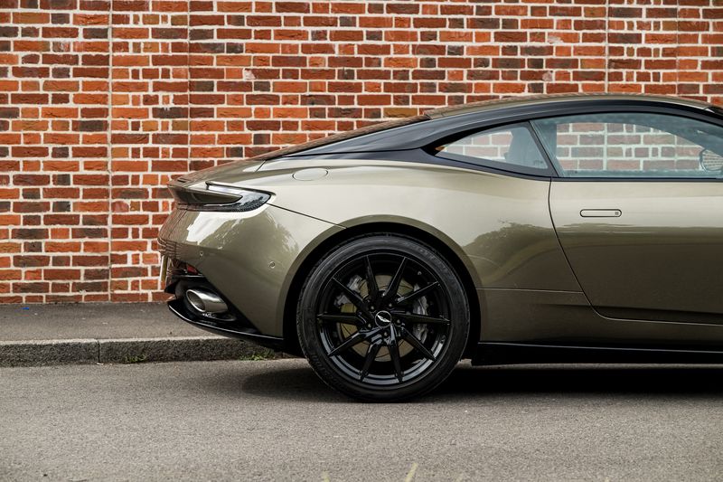 Aston Martin DB11 4.0 V8 Coupe Auto