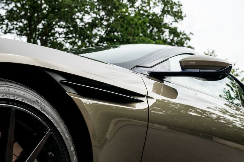 Aston Martin DB11 4.0 V8 Coupe Auto