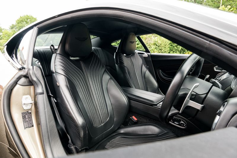 Aston Martin DB11 4.0 V8 Coupe Auto