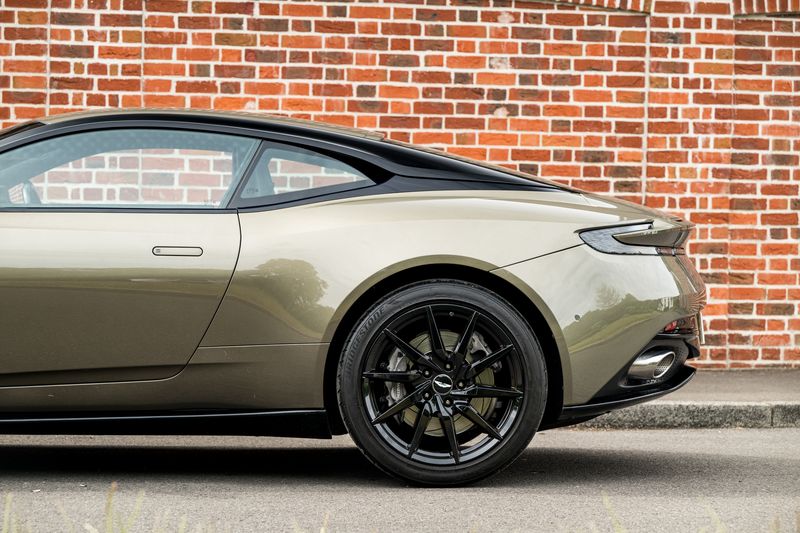 Aston Martin DB11 4.0 V8 Coupe Auto