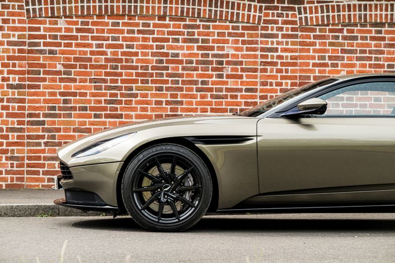 Aston Martin DB11 4.0 V8 Coupe Auto