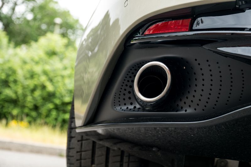 Aston Martin DB11 4.0 V8 Coupe Auto