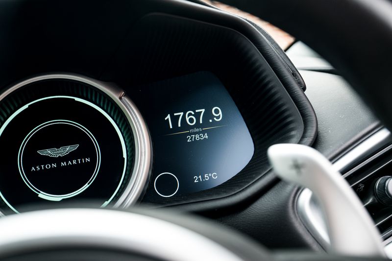 Aston Martin DB11 4.0 V8 Coupe Auto