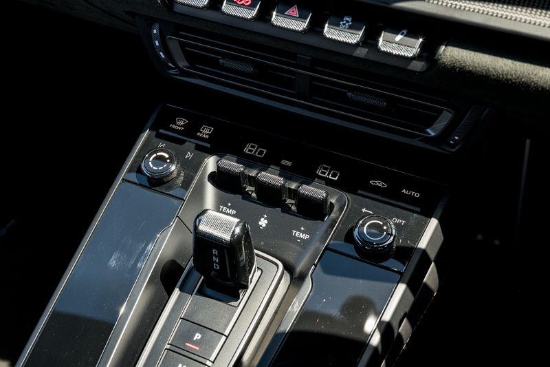 Porsche 911 (992) Carrera 4 GTS Coupe PDK