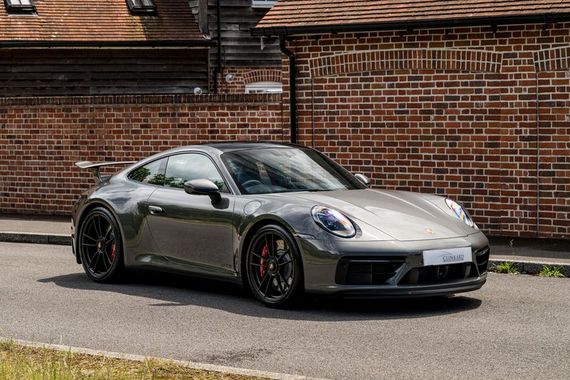 Porsche 911 (992) Carrera 4 GTS Coupe PDK