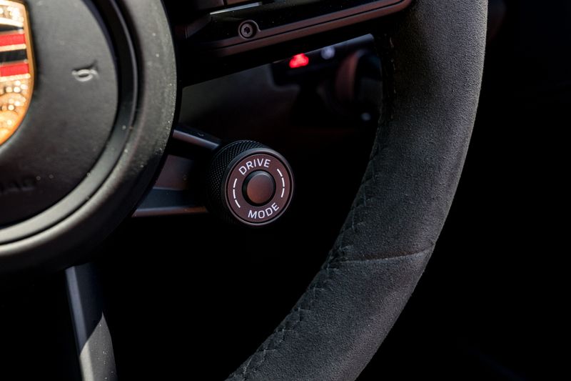 Porsche 911 (992) Carrera 4 GTS Coupe PDK