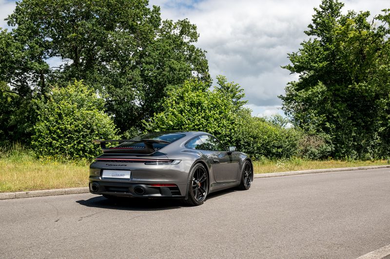Porsche 911 (992) Carrera 4 GTS Coupe PDK