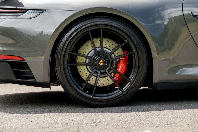 Porsche 911 (992) Carrera 4 GTS Coupe PDK