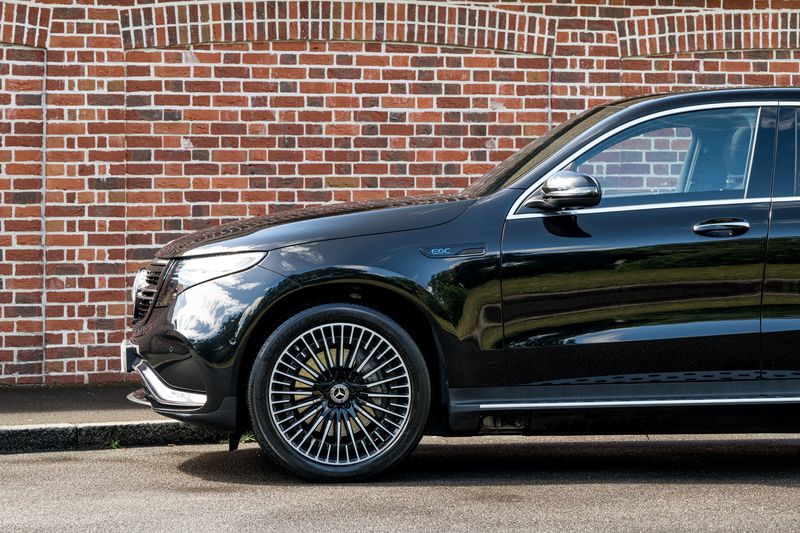 Mercedes-Benz EQC 400 AMG Line (Premium) Electric 4MATIC 80kWh