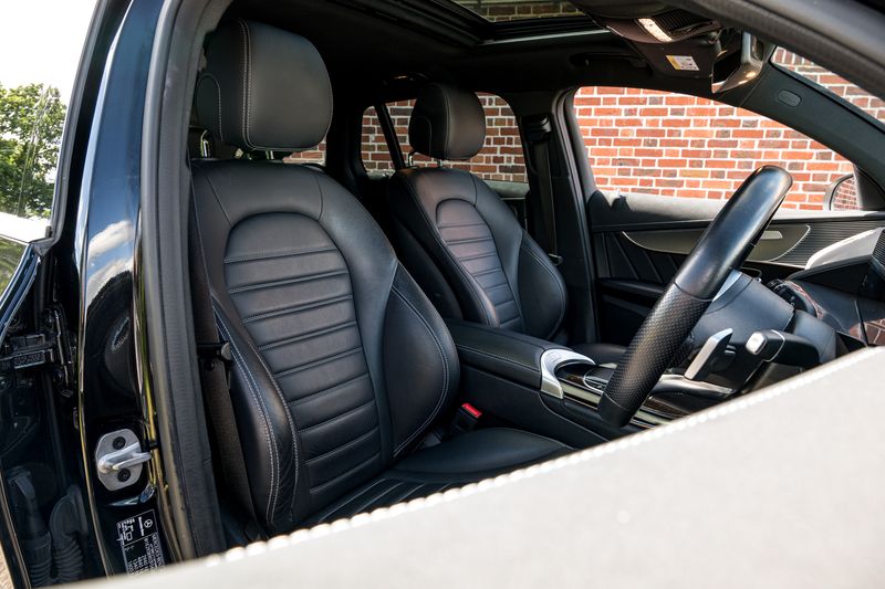 Mercedes-Benz EQC 400 AMG Line (Premium) Electric 4MATIC 80kWh