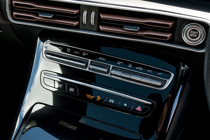 Mercedes-Benz EQC 400 AMG Line (Premium) Electric 4MATIC 80kWh