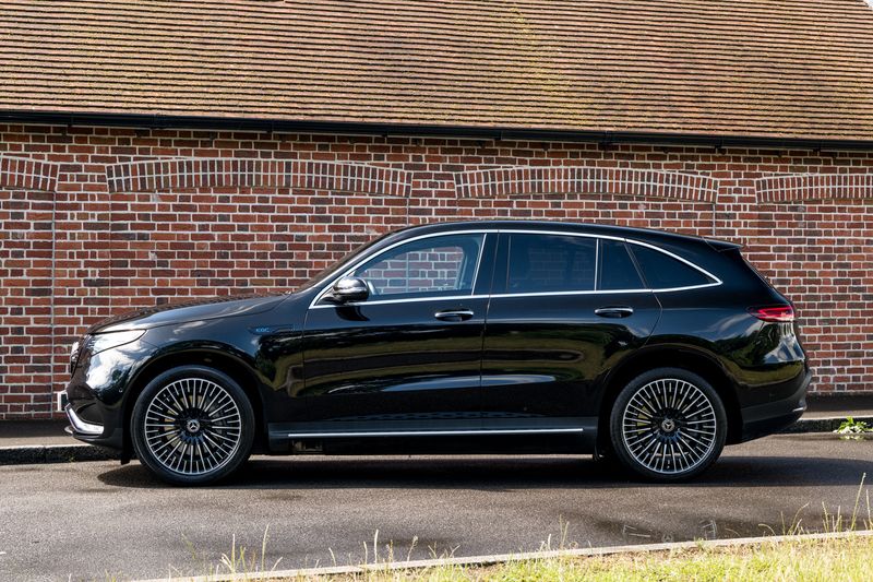 Mercedes-Benz EQC 400 AMG Line (Premium) Electric 4MATIC 80kWh