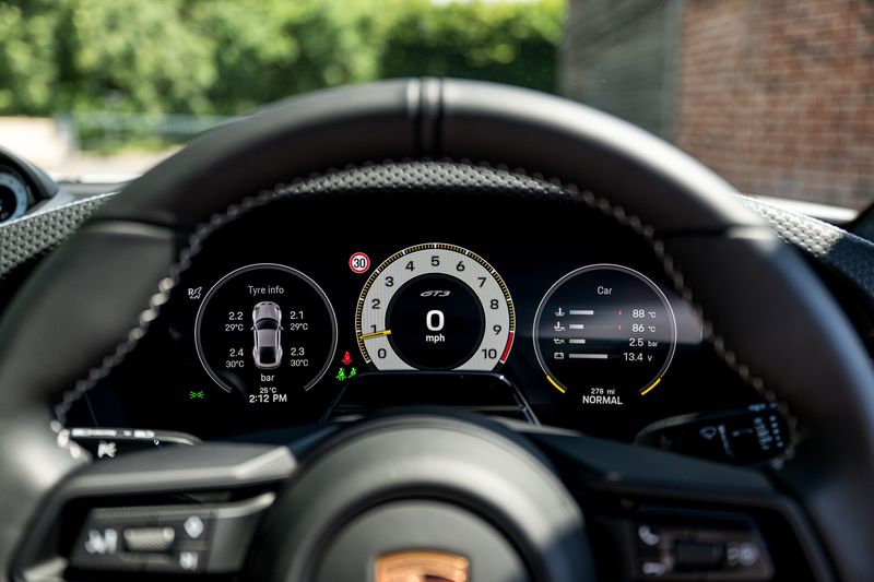 Porsche 911 (992.2) GT3 Touring